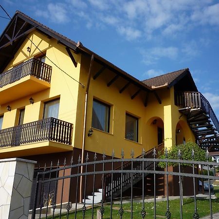 Apartmanház King Heviz Exterior foto