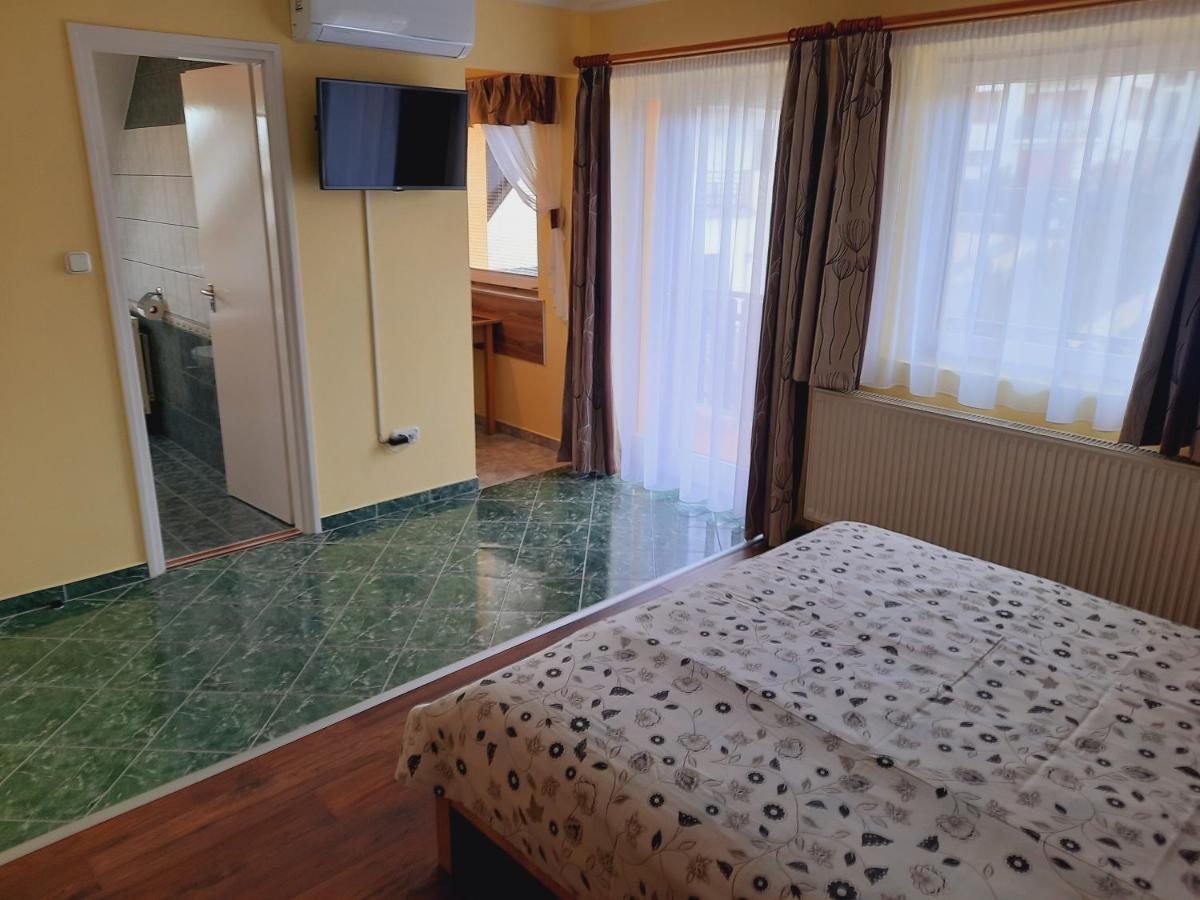Apartmanház King Heviz Exterior foto