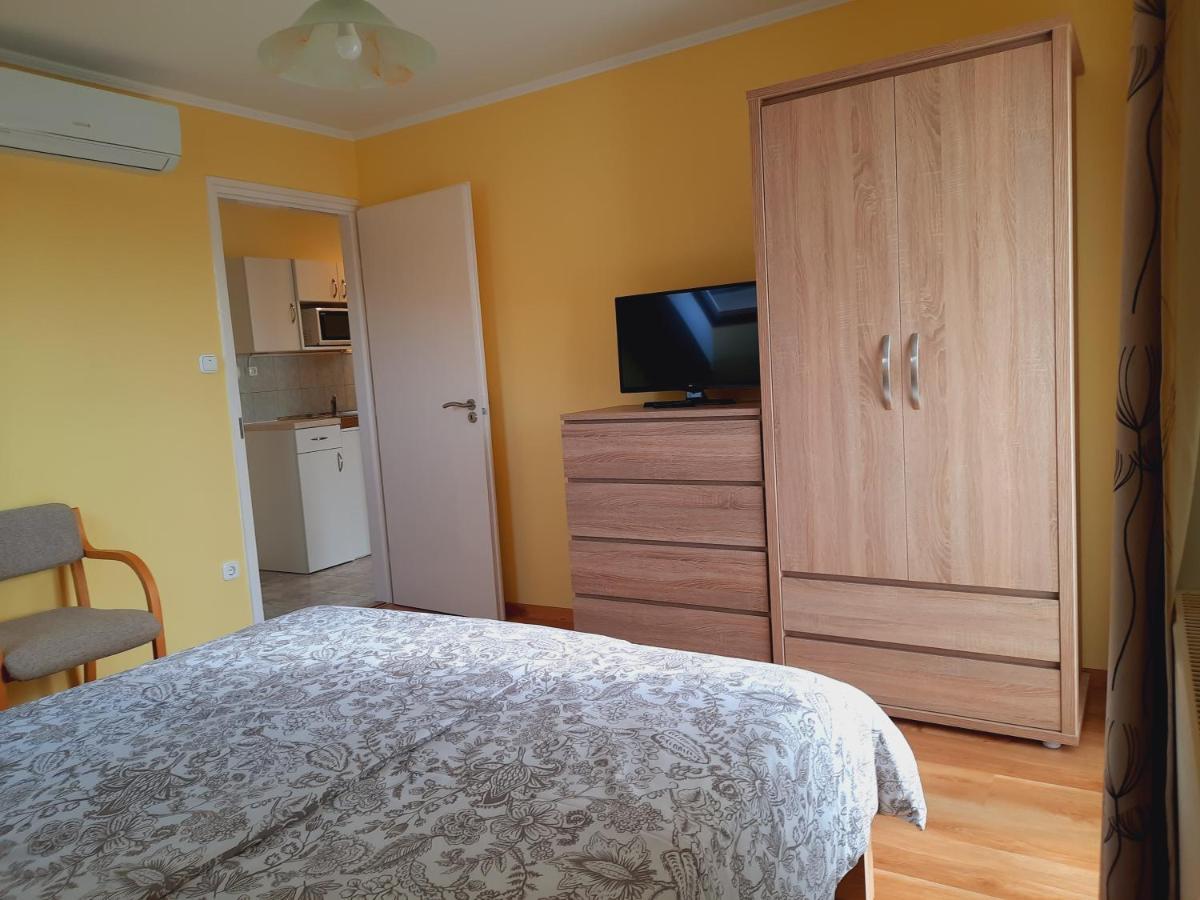 Apartmanház King Heviz Exterior foto