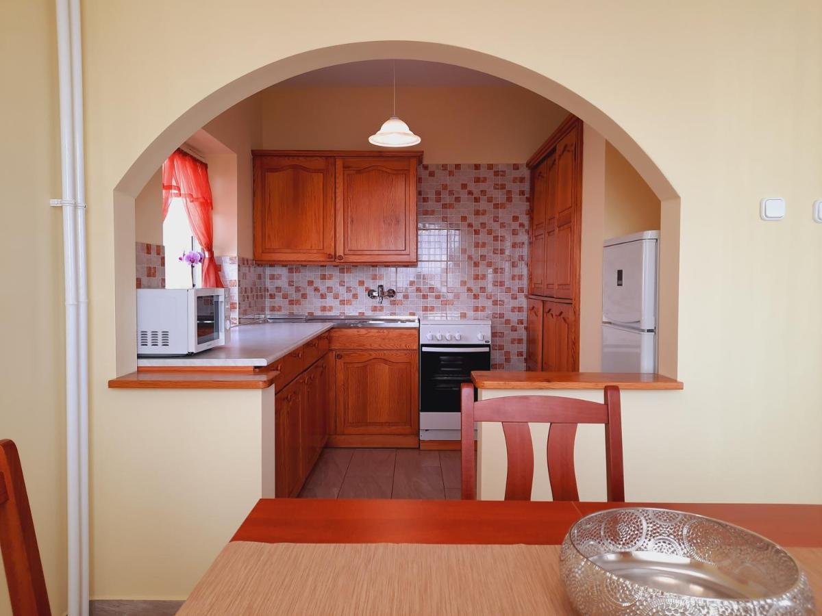 Apartmanház King Heviz Exterior foto