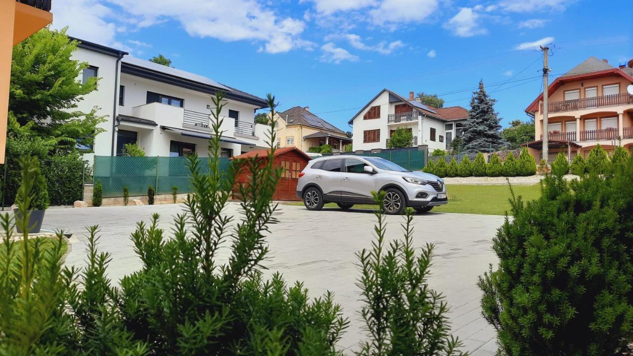 Apartmanház King Heviz Exterior foto