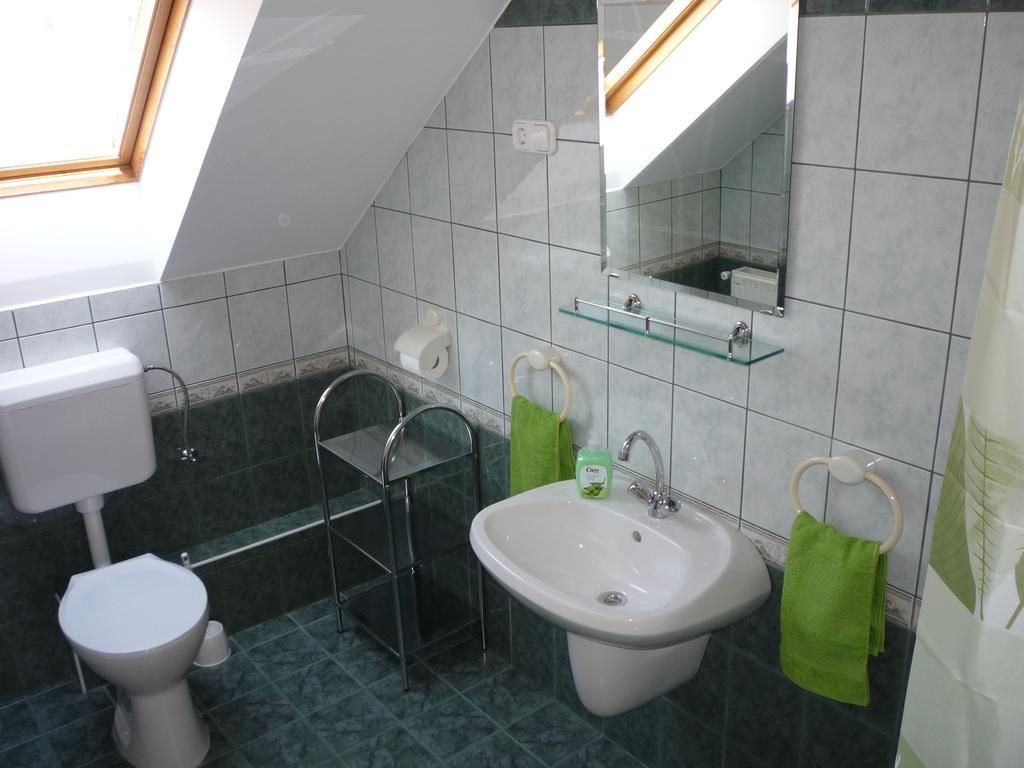 Apartmanház King Heviz Exterior foto